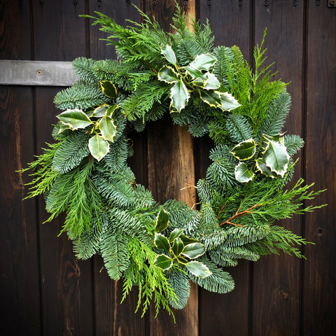 simple fresh christmas wreath